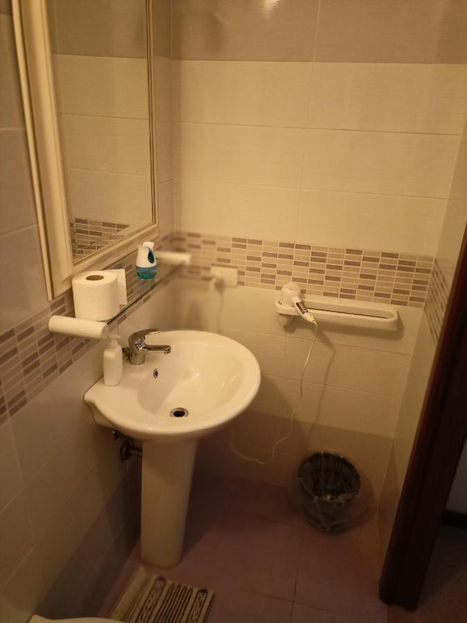 Marco - Camere Con Bagno Privato Vicino Al Centro Foligno Exterior photo