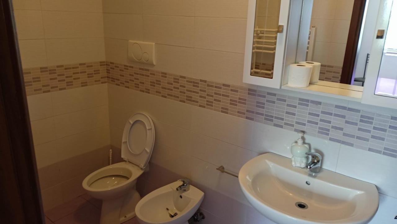 Marco - Camere Con Bagno Privato Vicino Al Centro Foligno Exterior photo