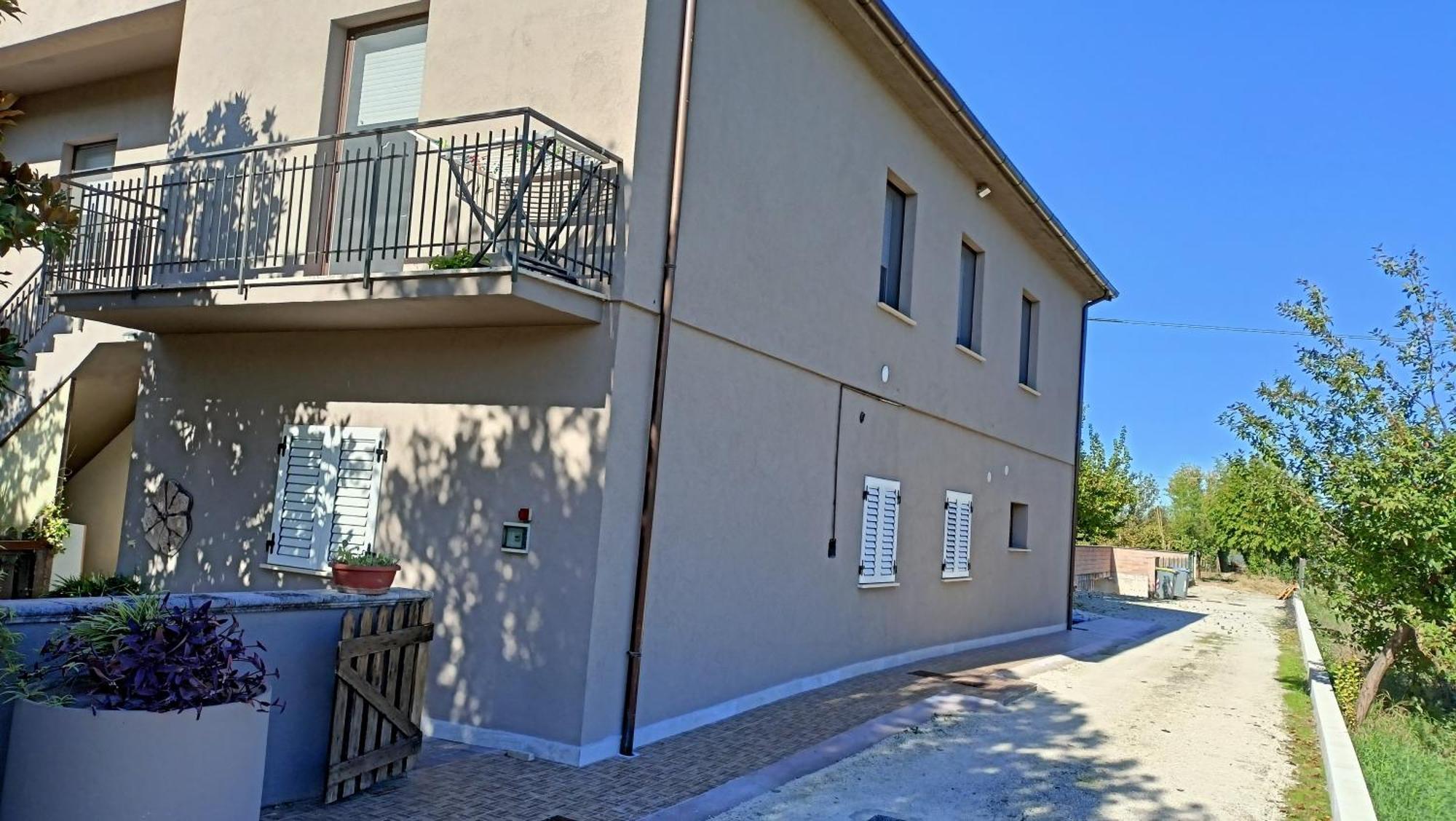 Marco - Camere Con Bagno Privato Vicino Al Centro Foligno Exterior photo