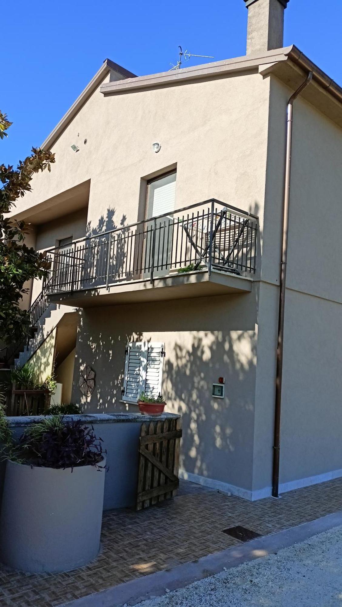 Marco - Camere Con Bagno Privato Vicino Al Centro Foligno Exterior photo